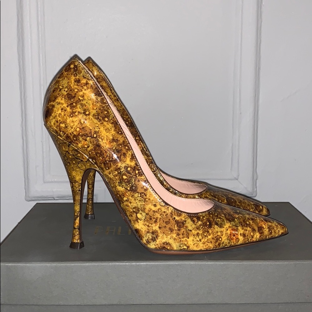 Palter DeLiso patent leather pumps